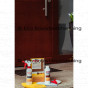 Complete set voor reiniging en onderhoud van ramen, deuren en meubels in beeld.